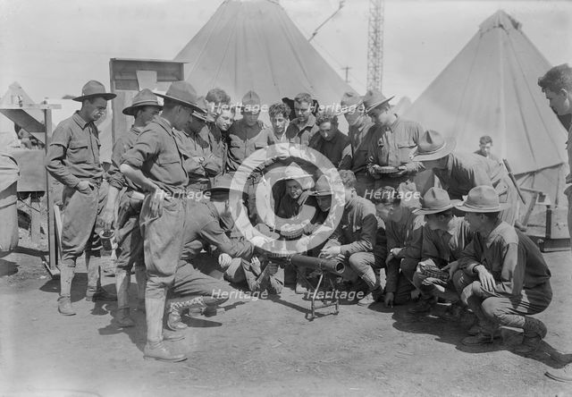 Lewis machine gun crew, Camp Mills, 10 Jul 1917. Creator: Bain News Service.