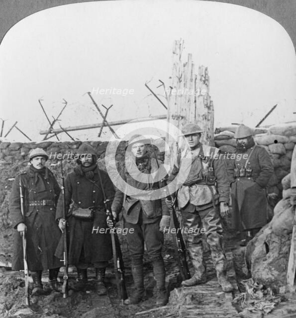 Lewis machine gunners, Hollebeke, Belgium, World War I, c1914-c1918.  Artist: Realistic Travels Publishers