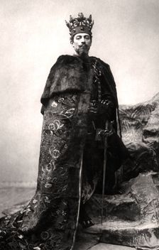 Lewis Waller (1860-1915), English actor and theatre manager, 1906.Artist: Dover Street Studios