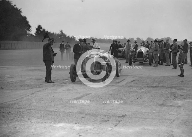 Lea-Francis, Delage and Bentley at a Surbiton Motor Club race meeting, Brooklands, Surrey, 1928. Artist: Bill Brunell.