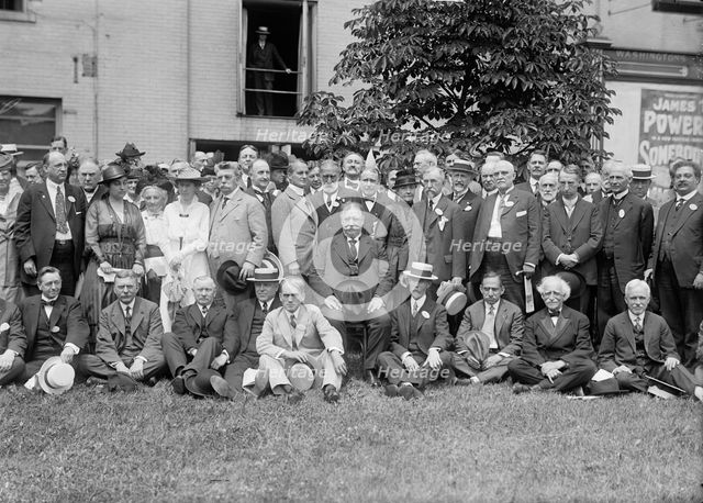 League To Enforce Peace - Group., William H. Taft in Center, 1916. Creator: Harris & Ewing.