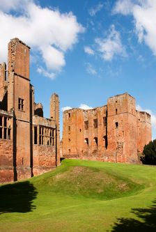 Leicester's Building and the keep, Kenilworth Castle, Warwickshire, 2009. Artist: Historic England Staff Photographer