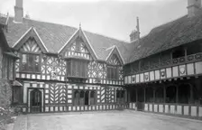 Leicester's Hospital, Warwick: the courtyard, c1890s. Creator: Unknown