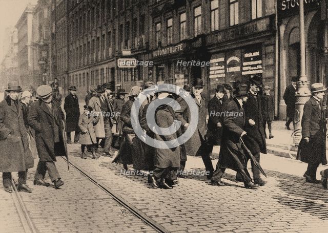 Lenin in Stockholm with Ture Nerman and Carl Lindhagen on 13 April 1917, 1917. Artist: Malmström, Axel (1872-1945)