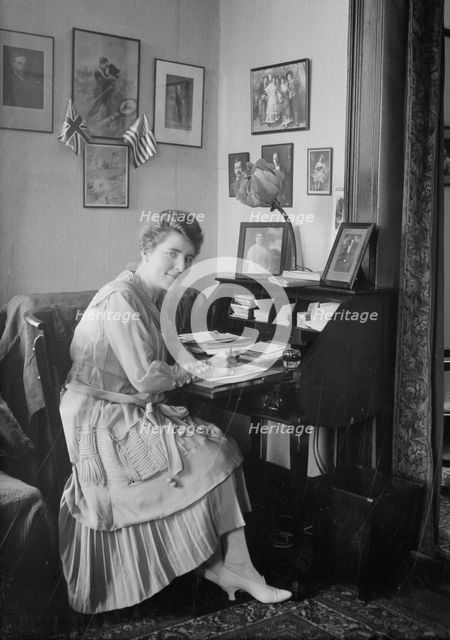 Lenora [i.e. Leonara] Sparkes, between c1915 and c1920. Creator: Bain News Service.