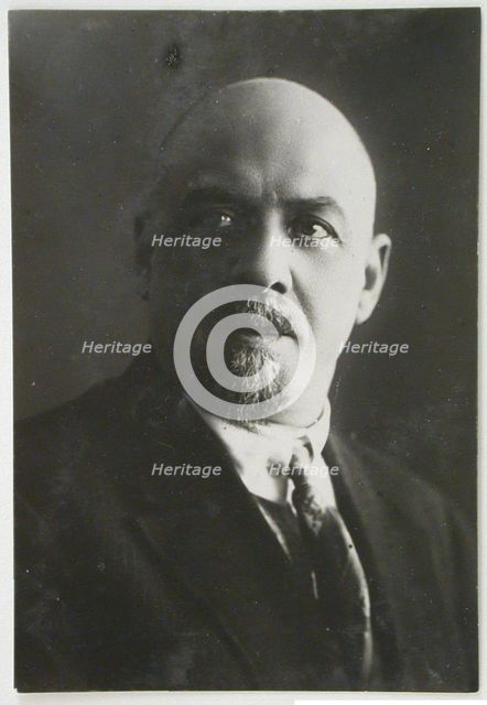Leonid Aleksandrovich Vesnin (1880-1933). Artist: Anonymous  