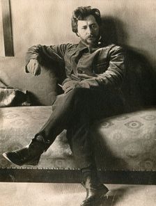 Leonid Andreyev, Russian author, early 20th century