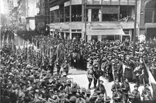 Les alpins francais aux etsts-unis; debarques du "Rochambeau" cent chasseurs francais..., 1918. Creator: Unknown