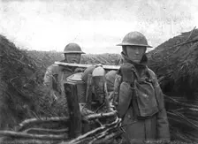 Les Americains en Ligne; La corvee de soupe 1917. Creator: Unknown