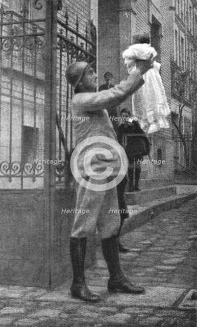 'Les belles familles; le brigadier Gaston Meresse, aine de douze enfants, et sa petit..., 1916. Creator: Unknown.