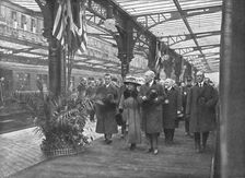 Les chefs d'etat Allies a Paris; A la gare du Bois de Boulogne, le 14 decembre 1918... 1918. Creator: Unknown