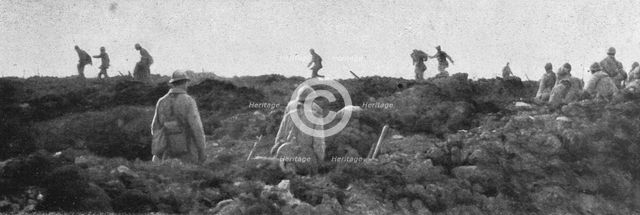 'Les combats de Verdun. Prise d'une mitrailleuse allemande. Au Sud de Fleury, le 2 aout..., 1916. Creator: Unknown.