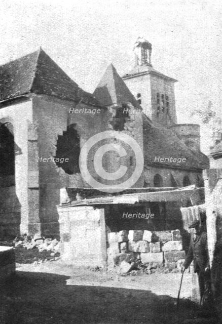 ''Les Combats Devant Soissons; L'eglise de Crouy', 1915. Creator: Unknown.
