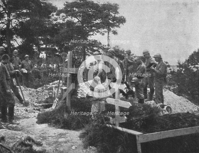 'Les debuts des troupes Russes sur le front Francais de Champagne; Les premieres tombes', 1916. Creator: Unknown.