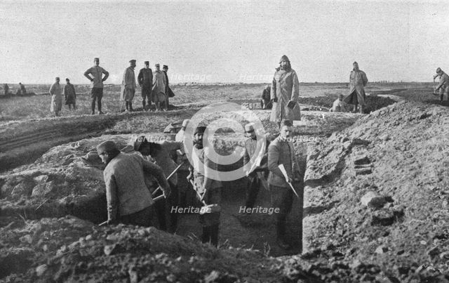 'Les defenses de Salonique inspectees par le general Sarrail; au second plan, le general..., 1916. Creator: Hubert Jacques.