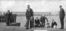Les Evenements de Grece; Apres avoir quitte la terre grecque, le 14 juin, a bord du yacht..., 1917. Creator: Unknown