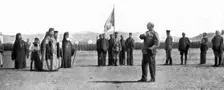 Les Evenements de Grece; La presentation de serment au roi Alexandre, sur le Champ..., 1917. Creator: Unknown