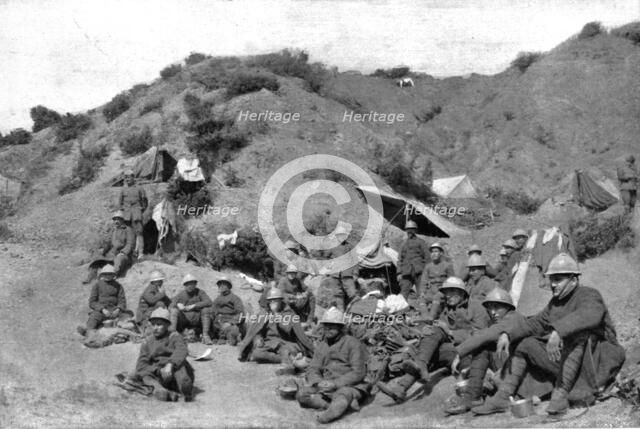 'Les Evenements de Grece; L'armee nationale hellene: soldats venizelistes du front d'Orient...,1917. Creator: Unknown.