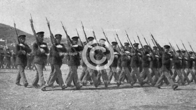 'Les Evenements de Grece; L'armee d'Athenes: un regiment portant la casquette allemande..., 1917. Creator: Unknown.