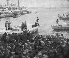 Les evenements de Grece: M. Venizelos a Salonique; sur le quai: l'entrevue du general..., 1916. Creator: Unknown
