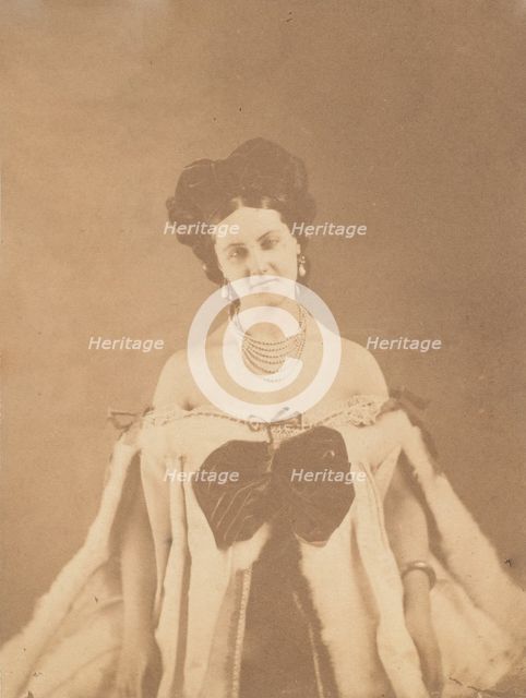 Les épaules tombantes, 1860s. Creator: Pierre-Louis Pierson.