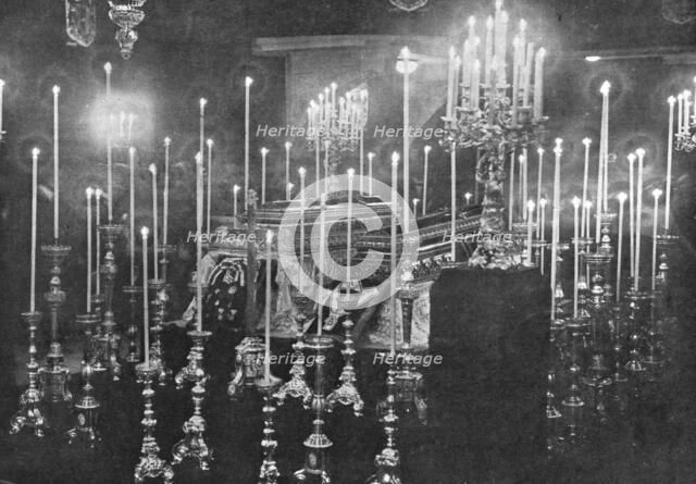 'Les Funerailles a La Hofburg; Au palais de la Hofburg, les cercueils', 1914. Creator: Unknown.