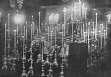 Les Funerailles a La Hofburg; Au palais de la Hofburg, les cercueils 1914. Creator: Unknown