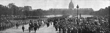 Les Funerailles du general Gallieni a Paris et a Saint-Raphael; Le cortege partant des..., 1916. Creator: Unknown
