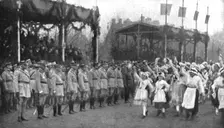 Les fetes du 8 decembre 1918 a Metz; Le defile des jeunes Lorraines devant les tribunes..., 1918. Creator: Unknown