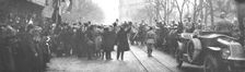 Les fetes du 9 decembre 1918 a Strasbourg; Le President acclame au depart de l'Hotel de Ville 1918 Creator: Unknown