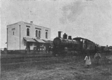 Les hotes de la Tunisie; contingents Serbes et prisonniers allemands : La gare de Gabes ou..., 1916 Creator: Unknown