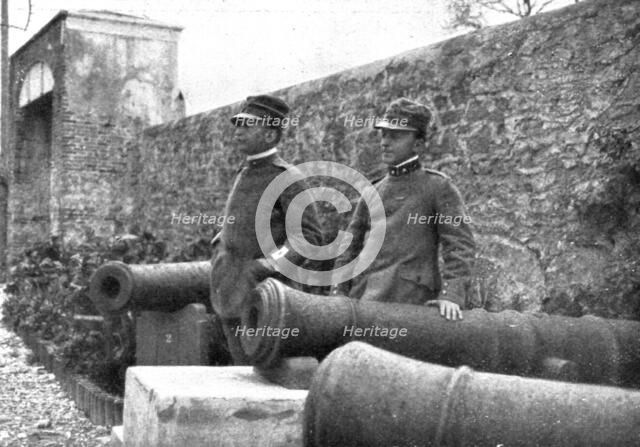 'les Italiens en Albanie ; le general italien Ferraro, commandant a Valona en septembre 1916, au mil Creator: Unknown.