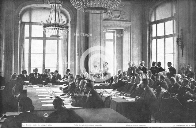 'Les plenipotentiaires allemands devant les allies a Versailles; le 7 mai 1919 a Versailles', 1919. Creator: Unknown.