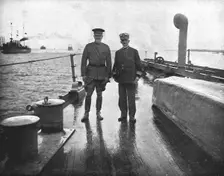 Les Premiers Contingents Americains en France; Le general Pershing et le vice-amiral..., 1917. Creator: Jean Clair-Guyot