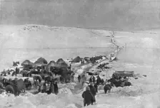 Les Russes en perse et en armenie; Sur la route d'Erzeroum: etat-major de la 4th..., 1916 (1924) Creator: Unknown