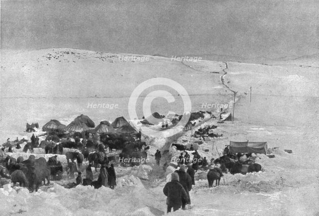 'Les Russes en perse et en armenie; Sur la route d'Erzeroum: etat-major de la 4th..., 1916 (1924) Creator: Unknown.