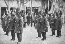 Les Russes en perse et en armenie; Types de soldats reguliers persans: beaucoup..., 1916 (1924) Creator: Unknown