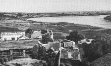 'Les restes de l'ancien fort de Medine Pres de Kayes; L'Ouest Africain 1914. Creator: Unknown