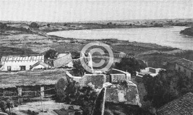 ''Les restes de l'ancien fort de Medine Pres de Kayes; L'Ouest Africain', 1914. Creator: Unknown.