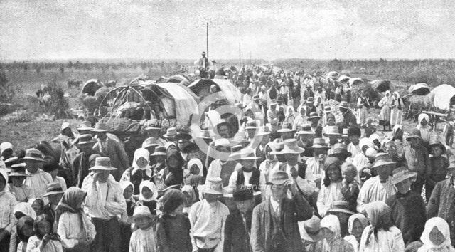 ''Les Revers Russes; paysans polonais fuyant devant l'invasion allemande', 1915. Creator: Unknown.