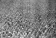 'Les succes Britanniques; Prisonniers captures par les 3e et 4e Armees Britanniques... 1918. Creator: Unknown
