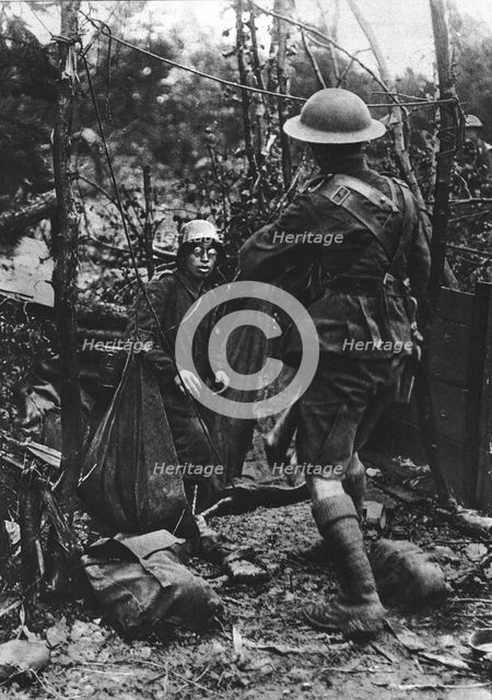 'Les surprises de l'amalgame; quelle langue employer pour se rendre!….: quand un Allemand..., 1918. Creator: Unknown.