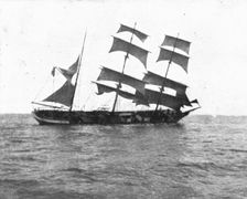 Les sous-marins allemands a l'Oeuvre; Deux phases de l'agonie d'un voiler 1918. Creator: Unknown