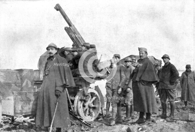 'Les Vainqueurs du Zeppelin de Rivigny; Le personnel de la section d'autos-canons, don’t un coup heu Creator: Unknown.