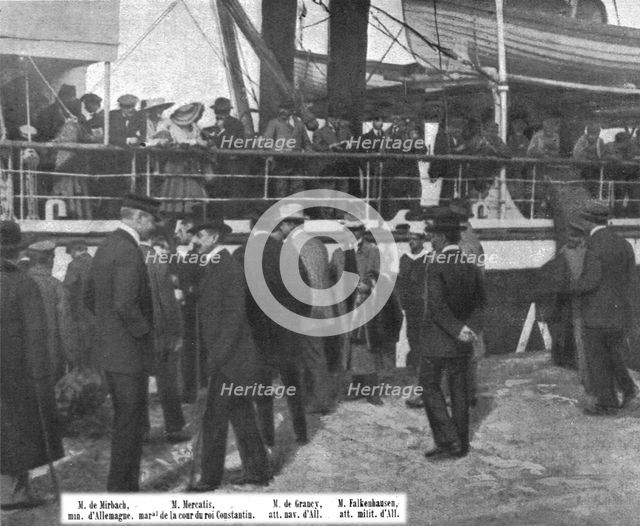 'Les vepres Atheniennes; le depart des ministres ennemis d'Athenes : photographie..., 1916. Creator: Unknown.