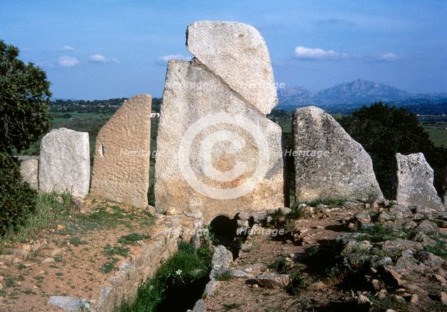 Li Lolghi (Giants' grave), Nuragic funerary monument near Arzachena, Sardinia, Italy (1998). Creator: LTL.