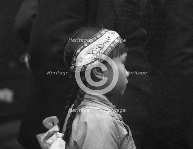 Little Plum Blossom, Chinatown, San Francisco, between 1896 and 1906. Creator: Arnold Genthe.
