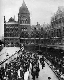 Liverpool Street Station at nine o'clock in the morning, London, 1926-1927