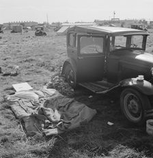 Living conditions for migrant potato pickers, Tulelake, Siskiyou County, California, 1939. Creator: Dorothea Lange