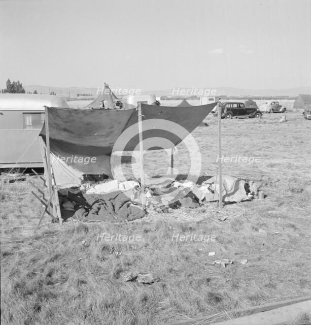 Living conditions for migrant potato pickers, Tulelake, Siskiyou County, California, 1939. Creator: Dorothea Lange.